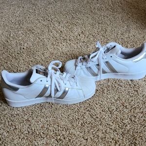 Adidas Superstar's